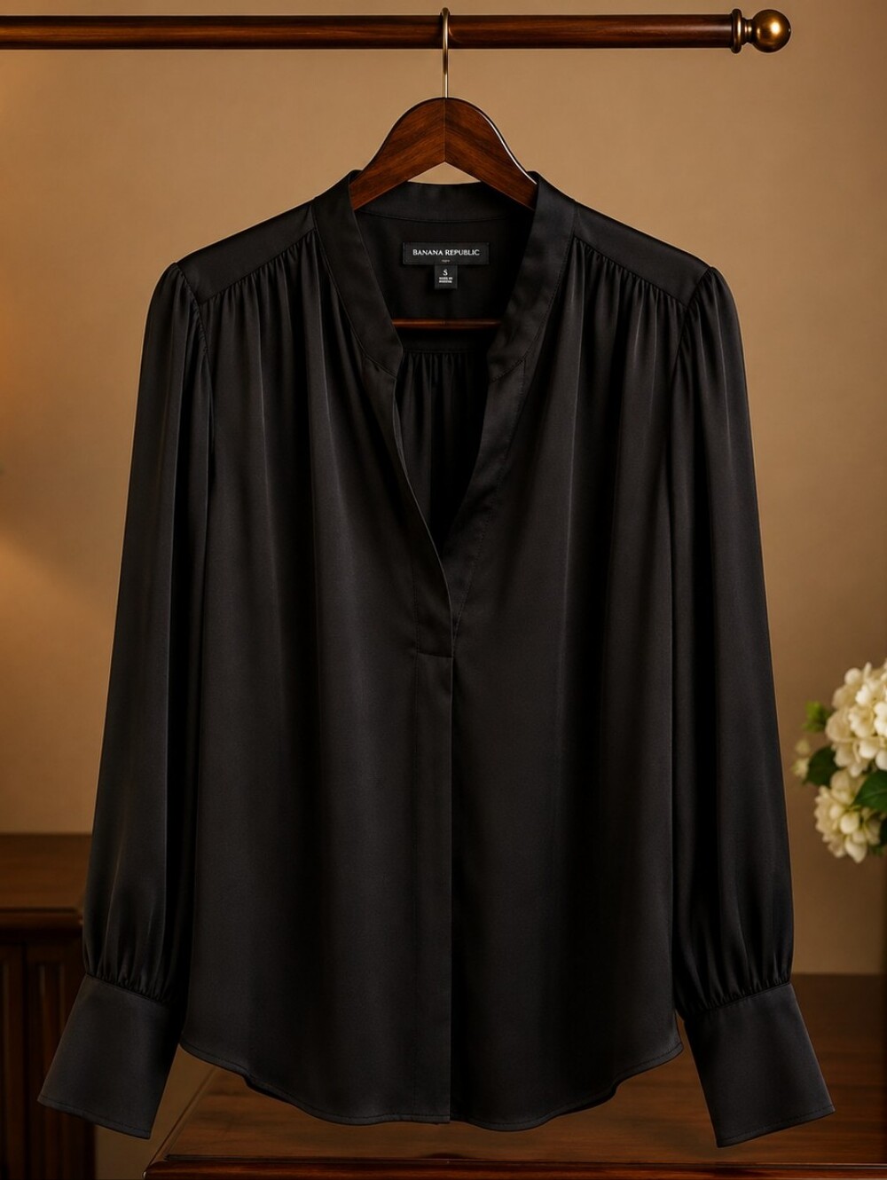 Banana Republic Black XL LS V-Neck Puff-Sleeve Blouse NWT